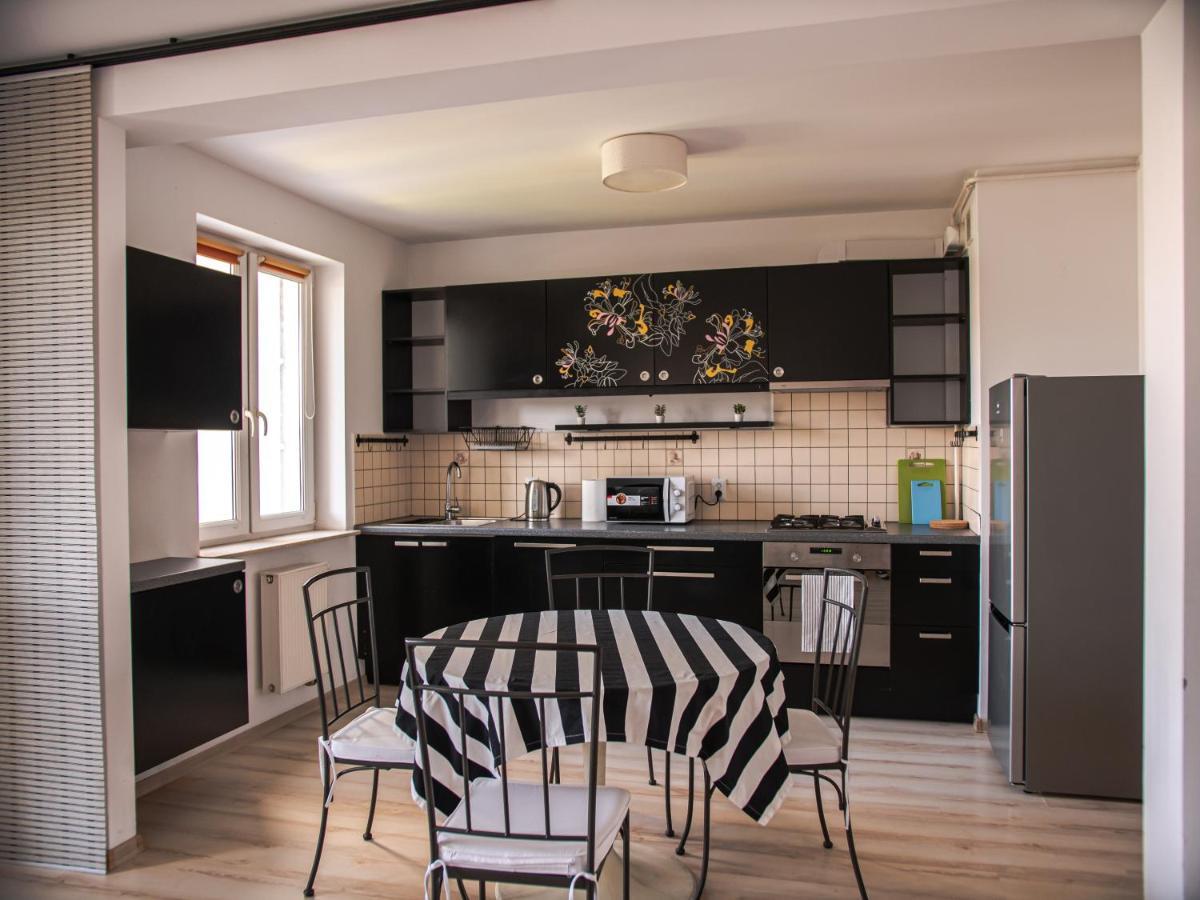 Sdh 2 Radzymin Comfortable Apartment Near Warsaw Exterior photo