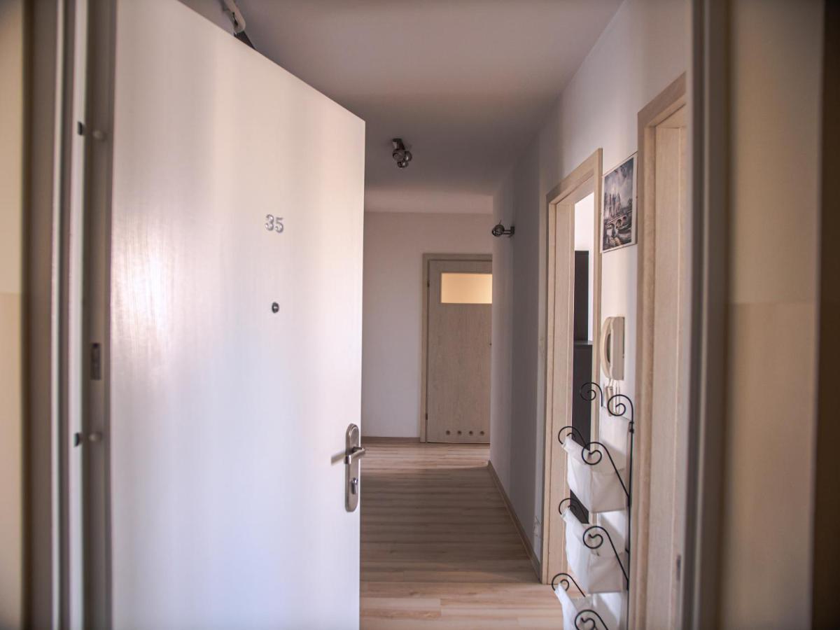 Sdh 2 Radzymin Comfortable Apartment Near Warsaw Exterior photo